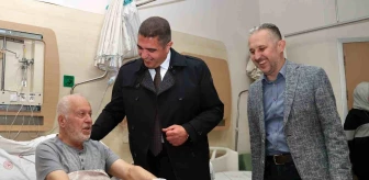 Düzce Valisi Selçuk Aslan, İl Sağlık Müdürü Yılmaz'ın babasını ziyaret etti