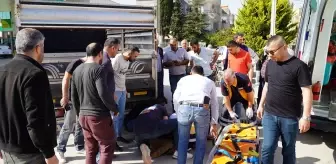 Adıyaman'da kamyonetle çarpışan motosikletin sürücüsü ağır yaralandı