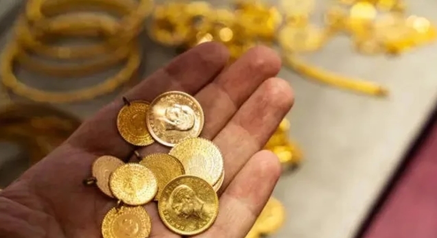 Altın fiyatları son dakika! ANLIK, gram altın, çeyrek altın, tam altın fiyatları ne kadar? ONS fiyatı kaç TL? 5 Nisan GÜNCEL altın kuru fiyatları...