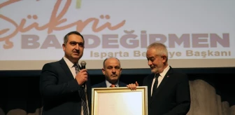 Şükrü Başdeğirmen, Isparta Belediye Başkanı olarak mazbatasını aldı