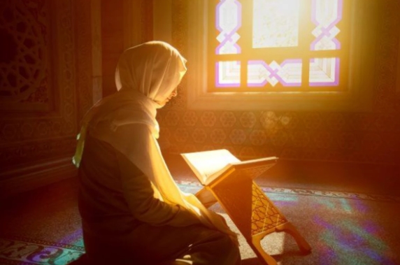KADİR GECESİ DUASI OKUNUŞU! Peygamber Efendimizin Kadir Gecesi okuduğu dua hangisi? Arapça okunuşu ve meali...