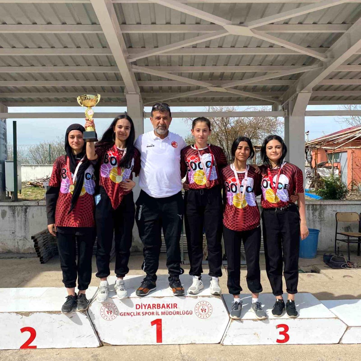 Diyarbakır'da Okul Sporları Bocce Şampiyonasında Koşuyolu Mesleki ve Teknik Anadolu Lisesi Şampiyon