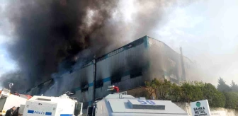 Tekirdağ'ın Ergene ilçesinde tekstil fabrikasında yangın çıktı