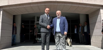 CHP'den Yusufeli Belediye Başkanı Barış Demirci göreve başladı