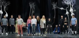 Bursa Devlet Tiyatrosu 'Küçük Korku Dükkanı' Müzikaliyle Seyircilerin Karşısına Çıkıyor