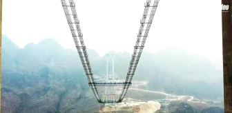 Dünyanın en yüksek köprüsü inşaatı hızla ilerliyor