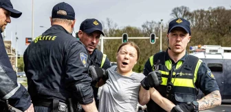 Greta Thunberg Hollanda'da gözaltına alındı