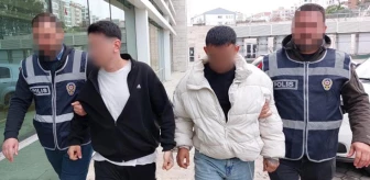 Süit otelde arkadaşlarını bıçaklayarak kameraya kaydeden iki kişi tutuklandı