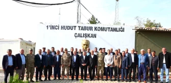 Şırnak Valisi Cevdet Atay, Silopi ilçesinde vatandaşlar ve askeri birlikleri ziyaret etti