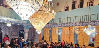 Ramazan Ayının Son Teravih Namazında 200 Çocuk Camide Buluştu