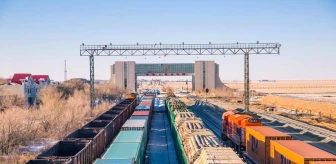 Erenhot Limanı'ndan geçen Çin-Avrupa yük trenlerinde artış yaşandı