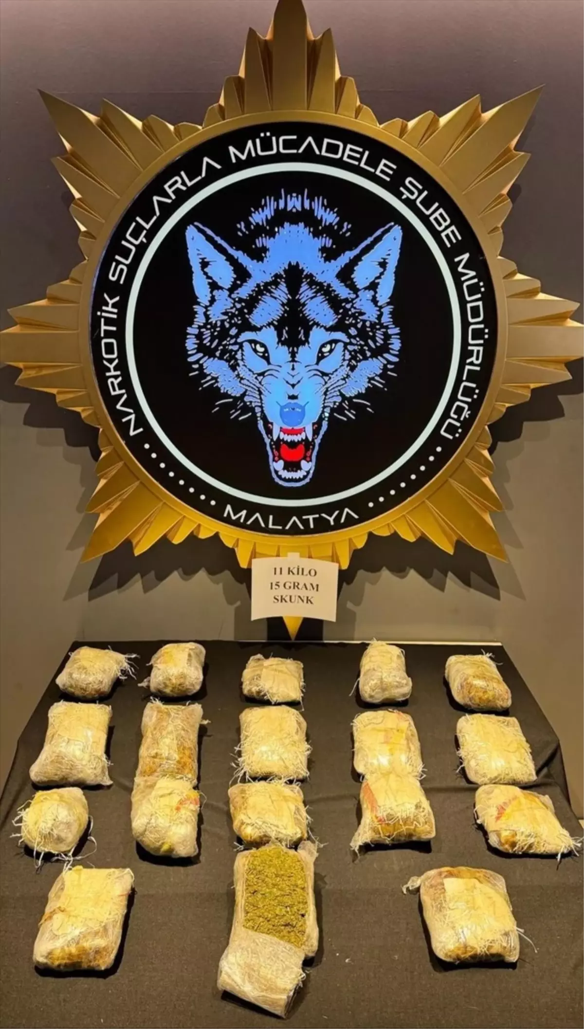 Malatya'da 11 kilo 15 gram sentetik uyuşturucu ele geçirildi, 2 şüpheli tutuklandı