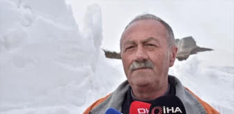 Bitlis'te Nemrut Krater Gölü'ne ulaşım için karla mücadele çalışmaları başladı