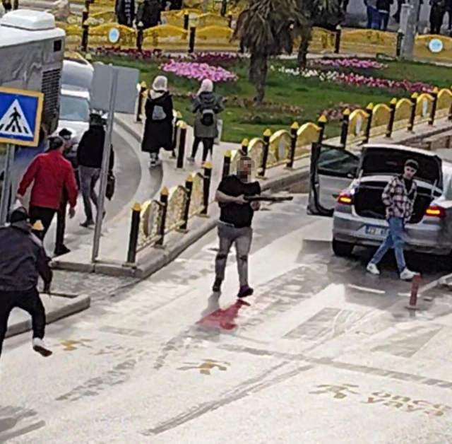 Elazığ'da park tartışması polisin hızlı müdahalesi faciayı önledi