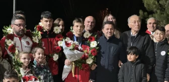 Trampolin Cimnastik Avrupa Şampiyonası'nda Sinan Cankurt ve milli takım altın madalyayla döndü