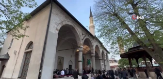 Bosna-Hersek'te Müslümanlar bayram namazını kıldı