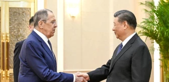 Çin Cumhurbaşkanı Xi Jinping, Rusya Dışişleri Bakanı Lavrov ile Görüştü