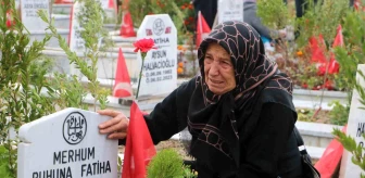 Hatay'da Deprem Mezarlığına Bayram Ziyareti
