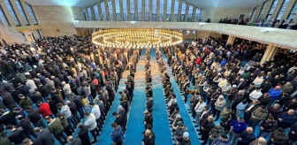 Diyanet İşleri Başkanı Erbaş, Şeyh Edebali Camii'nde Bayram Namazı Kıldırdı