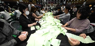 Güney Kore'de Ulusal Meclis Üyelerini Belirlemek İçin Seçimler Yapıldı