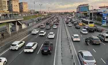 İSTANBUL BOŞALDI MI? Ramazan Bayramı'nın ilk günü İstanbul'da trafik yoğunluğu yüzde kaç? İstanbul son dakika trafik yoğunluğu haritası!