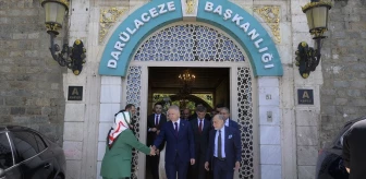 İstanbul Valisi Davut Gül, Darülaceze'yi ziyaret etti
