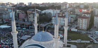 Köylerindeki asırlık bayram sabahı geleneğini İstanbul'da da sürdürüyorlar