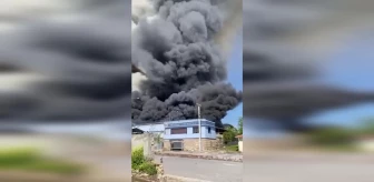 Şanlıurfa'da Tekstil Fabrikasında Yangın Çıktı