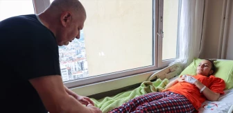 İzmir'de trafik kazası geçiren üniversite öğrencisi ameliyatla yeniden yürümeye başladı