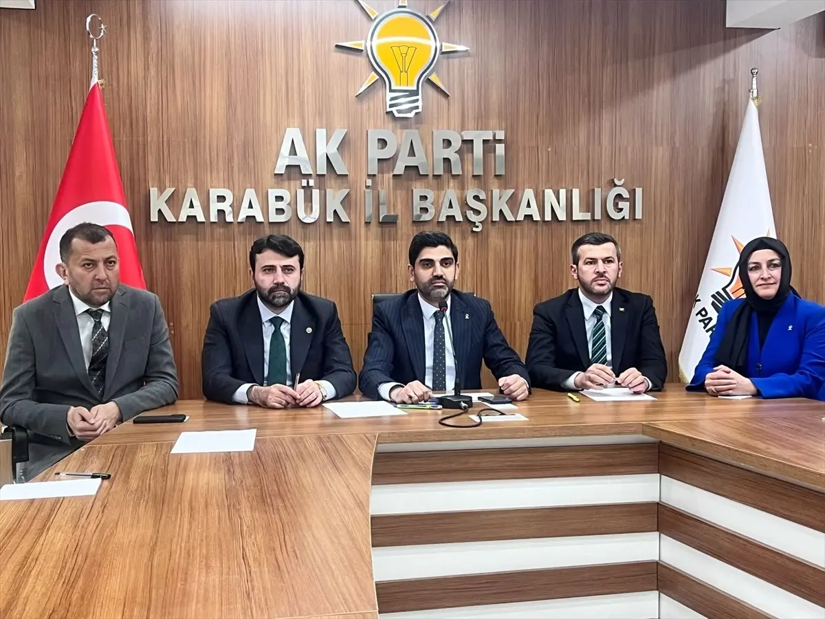 Cumhurbaşkanı Erdoğan, AK Parti İl Başkanlığı bayramlaşma programına video konferansla katıldı