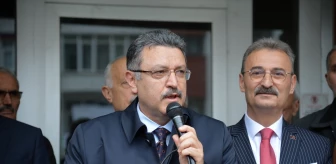 Trabzon Büyükşehir Belediye Başkanı Ahmet Metin Genç Şalpazarı'nda ziyaretlerde bulundu
