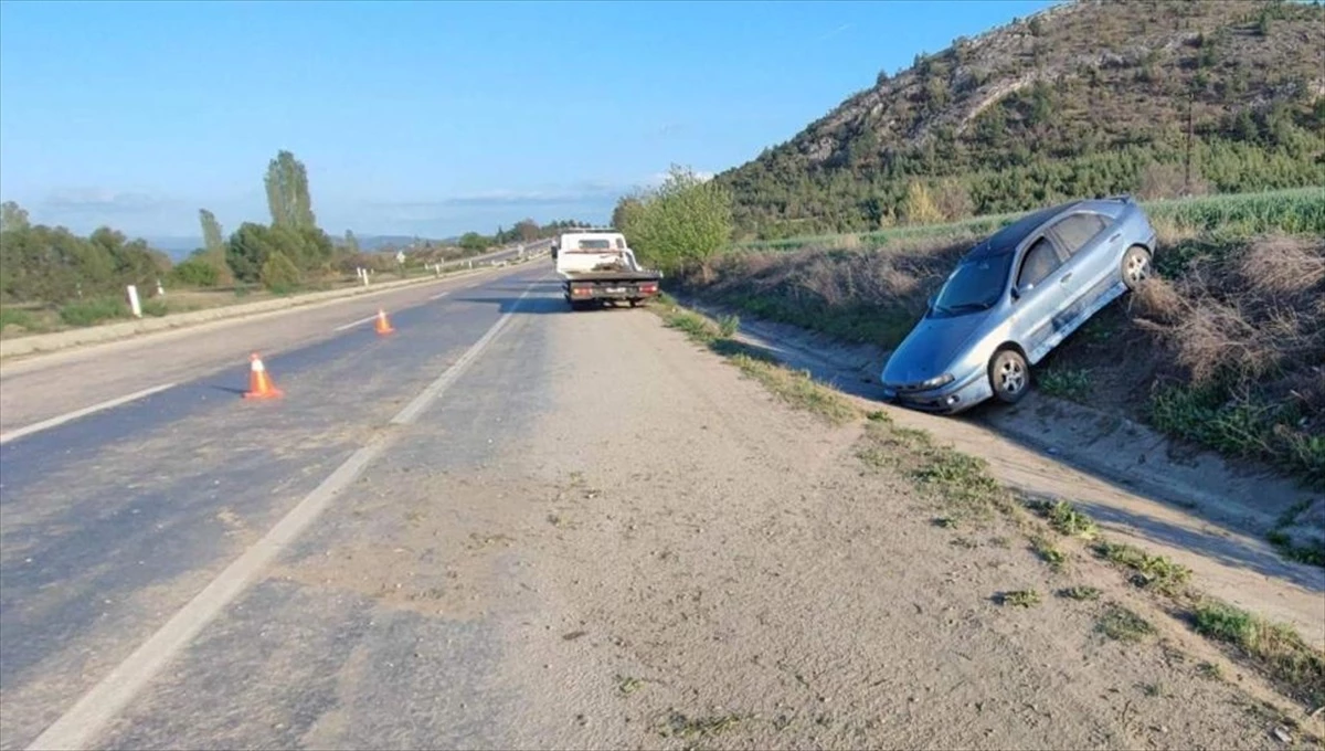 Sinop'ta otomobil su kanalına düştü, 1 kişi yaralandı