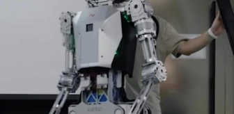İnsansı robot CL-1, yeteneklerini geliştiriyor
