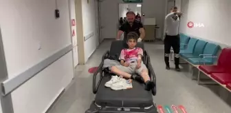 Şarampole devrilen otomobilde 2'si çocuk 4 kişi yaralandı