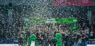 Beşiktaş Safi Çimento, Spor Toto'yu yenerek Türkiye Kupası'nı kazandı