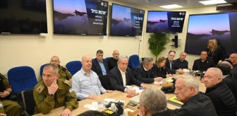 İsrail Savaş Kabinesi İran'ın İHA Saldırısını Ele Alıyor