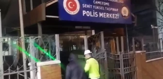 İstanbul Sultangazi'de Çalıntı Araçla Kaçmaya Çalışan 3 Şüpheli Tutuklandı