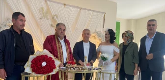 Gaziantep'in Nurdağı Belediye Başkanı Mehmet Yıldırır, ilk nikahını kıydı