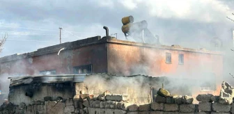 Kayseri'de müstakil evin samanlığında çıkan yangın kontrol altına alındı