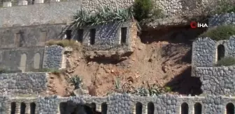 Alanya'da çöken duvarın görsel kirliliğine tepki