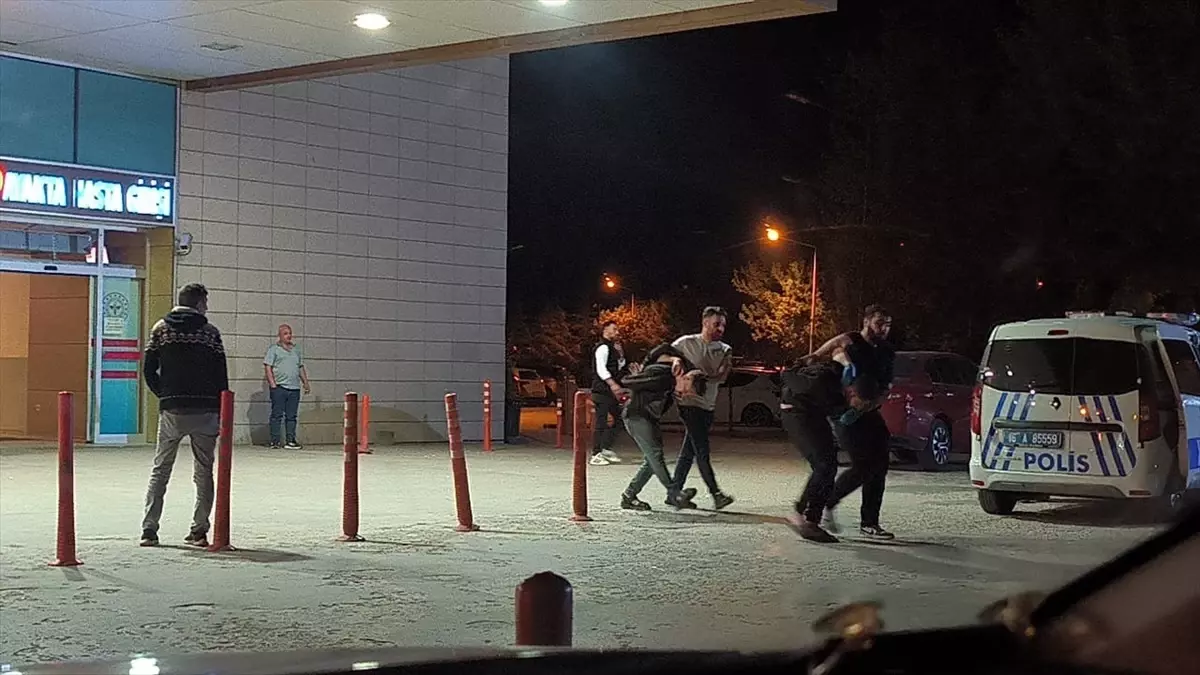 İnegöl'de Uyuşturucu Operasyonu: 3 Kişi Yakalandı