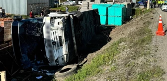 Malatya'da otomobille çarpışan otobüs devrildi: 22 yaralı