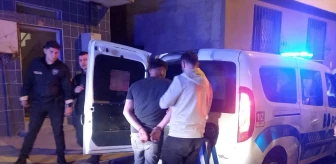 Manisa'da bıçaklı kavga: 2 kişi ve mahalle bekçisi yaralandı