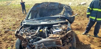 Mardin'de tekeri patlayan otomobilin kaza sonucu 2 kişi yaralandı