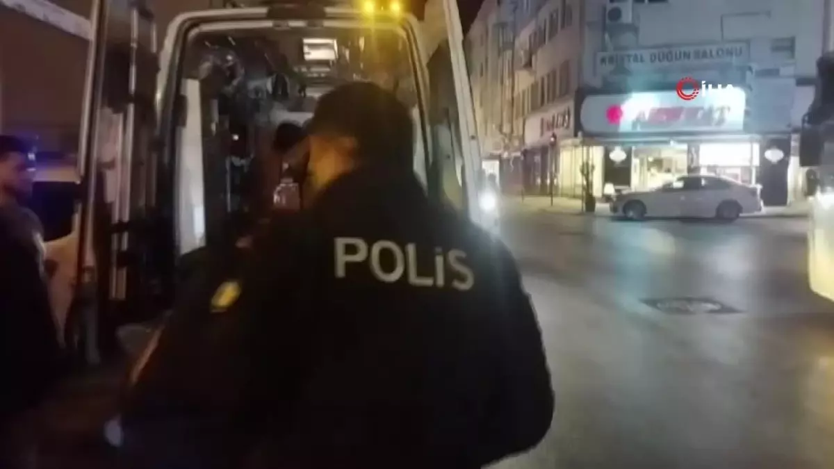 Motosiklet ile otomobil çarpıştı: 1 yaralı