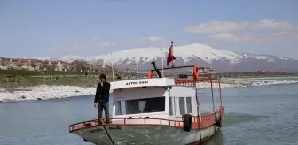 Van Gölü'nde İnci Kefali Av Yasağı Başladı