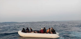 Ayvalık açıklarında 131 düzensiz göçmen yakalandı