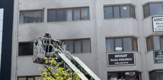 Bolu'da Üniversite Öğrencilerinin Kaldığı Apartmanda Yangın Çıktı