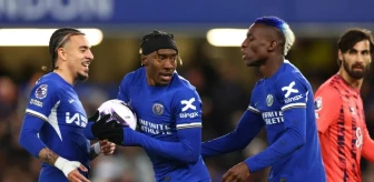 Chelsea'nin Everton'u 6-0 yendiği maçta Noni Madueke ve Nicolas Jackson arasında yaşanan penaltı kullanma kavgası, taraftarların tepkisini çekti
