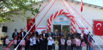 İstanbullu hayırsever çift, Adıyaman'ın Kahta ilçesinde 2 derslikli ilkokul yaptırdı